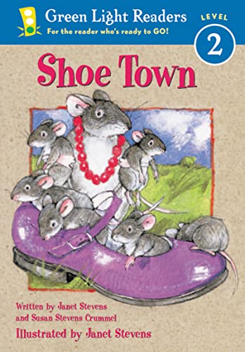 Book Cover Shoe Town (Green Light Readers Level 2)