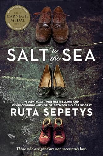 Book Cover Salt to the Sea (172 JEUNESSE)