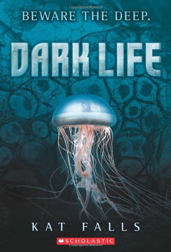 Book Cover Dark Life (1)