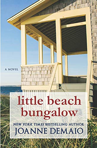 Book Cover Little Beach Bungalow (Seaside Saga)