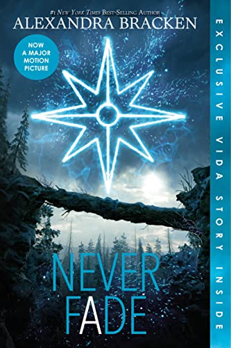 Book Cover Never Fade (Bonus Content)-The Darkest Minds, Book 2 (A Darkest Minds Novel)