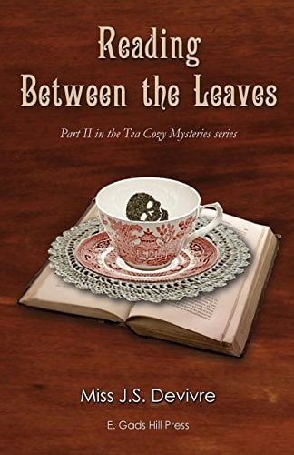 Book Cover Reading Between the Leaves (The Tea Cozy Mysteries) (Volume 2)