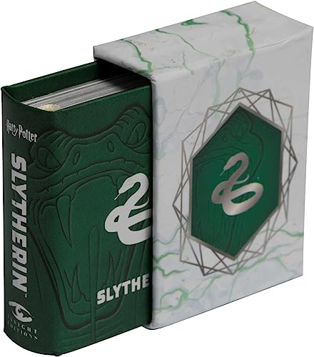 Book Cover Harry Potter: Slytherin (Tiny Book)