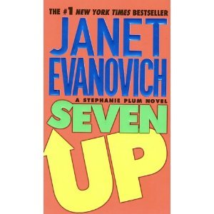 Seven Up (Stephanie Plum, No. 7) (Mass Market Paperback)