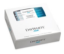 Philips Zoom Day White ACP 14% Hydrogen Peroxide (Replaces 38%) Tooth Whitening Gel 3 Syringe Kit plus Bonus Sensitivity Relief Gel Daywhite