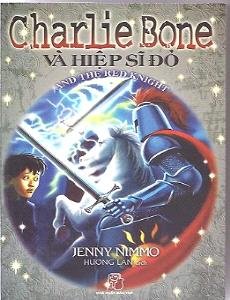 Charlie Bone and the Red Knight (Children of the Red King) (Vietnamese Edition)