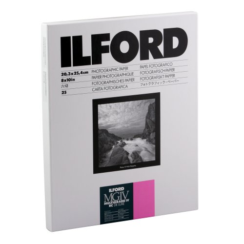 Book Cover Ilford Multigrade IV RC Deluxe Resin Coated VC Variable Contrast - Black and White Enlarging Paper, 8x10 Inches, 25 Sheets, Glossy Surface (116 8190)