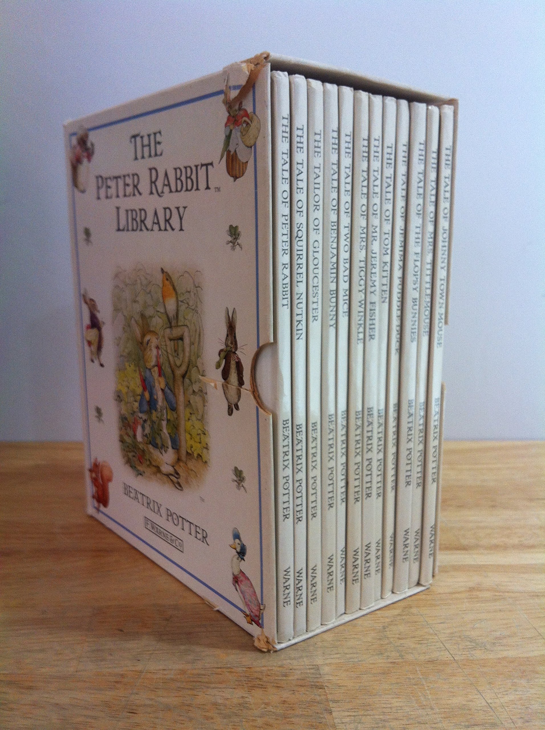 Peter Rabbit Library 10 book box set: Tale of the Flopsy Bunnies, Jemima Puddle-Duck, Tom Kitten, Mr Jeremy Fisher, Mrs. Tiggy-Winkle, Two Bad Mice, Benjamin Bunny, Tailor of Gloucester, Squirrel Nutkin, Peter Rabbit (Peter Rabbit)