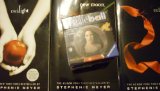 Twilight 3 Book Set plus Puzzle Ball- Twilight, New Moon, Eclipse (Twilight Saga)