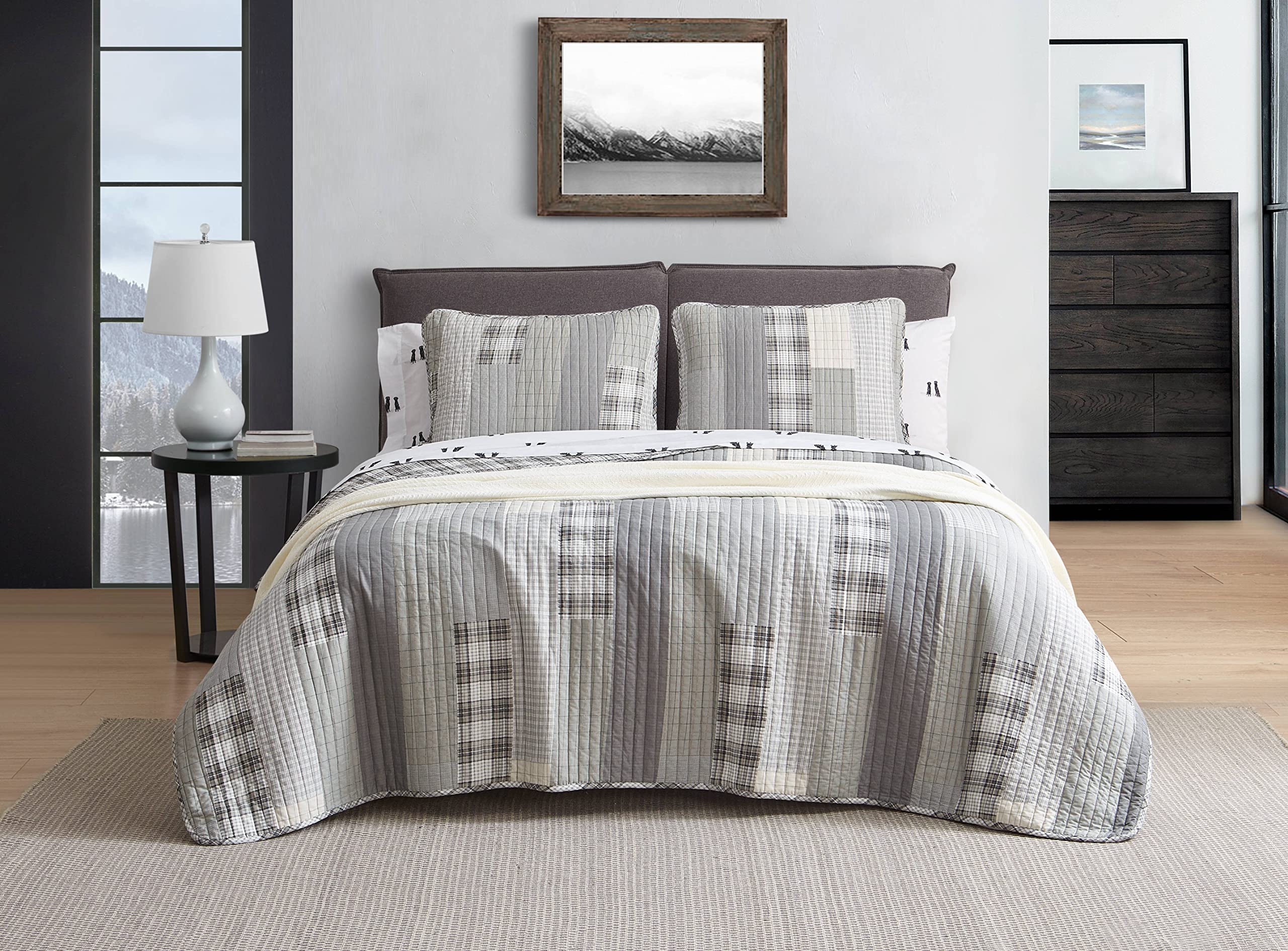 Book Cover Eddie Bauer Home - Queen Quilt Set, Cotton Reversible Bedding with Matching Shams, Home Decor for All Seasons (Fairview Grey, Queen) Fairview Grey/Ivory Queen
