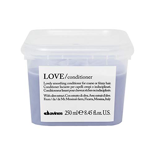 Davines LOVE Smoothing Conditioner | for Curly and Unruly Hair, Frizzy Hair | Smoothing Hair Products with Olive Extract | 8.45 Fl Oz