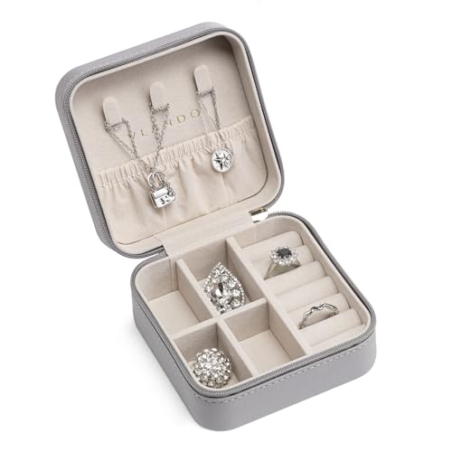 Vlando Small Faux Leather Travel Jewelry Box Organizer Display Storage Case for Rings Earrings Necklace, Gray
