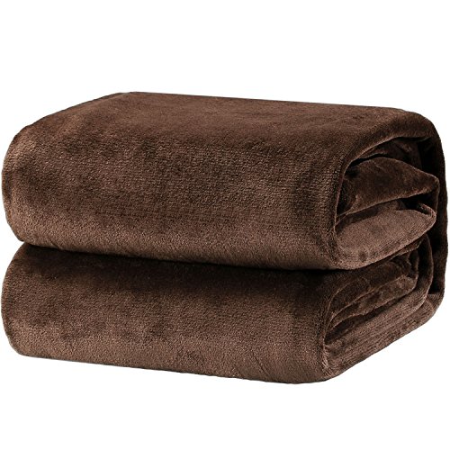 Book Cover Bedsure Flannel Fleece Throw Blankets Brown Travel Size - Super Soft Fluffy Warm Solid Bed Throws for Sofa Microfiber Blanket 130x150cm