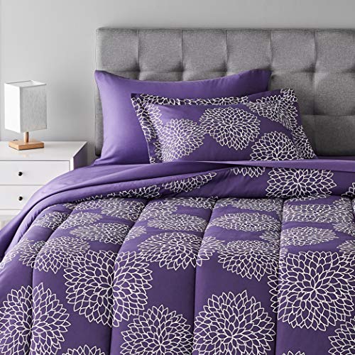 Book Cover Amazon Basics 5-Piece Lightweight Microfiber Bed-In-A-Bag Comforter Bedding Set - Twin/Twin XL, Purple Floral