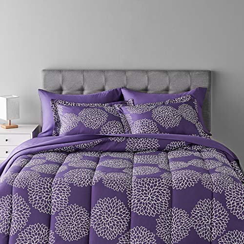 Book Cover Amazon Basics 7-Piece Lightweight Microfiber Bed-In-A-Bag Comforter Bedding Set - Full/Queen, Purple Floral