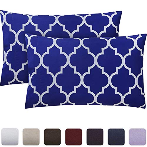 Book Cover Mellanni Luxury Pillowcase Set - Brushed Microfiber Printed Bedding - Wrinkle, Fade, Stain Resistant - Hypoallergenic (Set of 2 Standard Size, Quatrefoil Imperial Blue)
