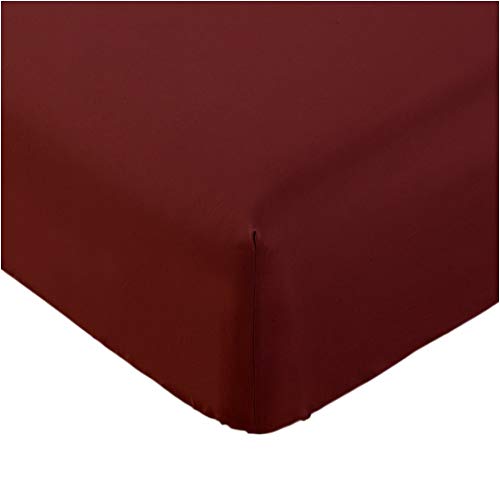 Book Cover Mellanni Queen Fitted Sheet - Deep Pocket Cooling Sheets up to 16 inch - Hotel Luxury 1800 Bedding - Softest Sheets - Wrinkle, Fade, Stain Resistant - 1 Queen Fitted Sheet Only (Queen, Burgundy)