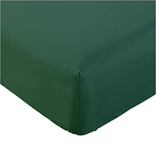Book Cover Mellanni Twin XL Fitted Sheet - Deep Pocket Cooling Sheets up to 16 inch - Hotel Luxury 1800 Bedding - Wrinkle, Fade, Stain Resistant - 1 Single Twin XL Fitted Sheet Only (Twin XL, Emerald Green)