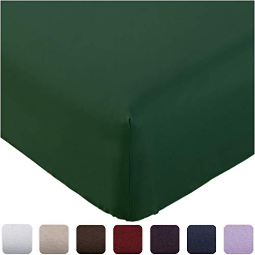 Mellanni Fitted Sheet Full Emerald-Green - Brushed Microfiber 1800 Bedding - Wrinkle, Fade, Stain Resistant - Deep Pocket - 1 Single Fitted Sheet Only (Full, Emerald Green)