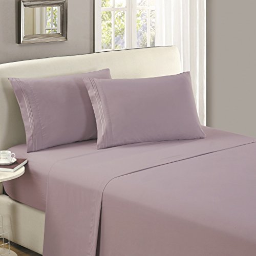Book Cover Mellanni Queen Flat Sheet - Hotel Luxury 1800 Bedding Cooling Top Sheet - Softest Sheets - Wrinkle, Fade, Stain Resistant - 1 Queen Flat Sheet Only (Queen, Lavender)