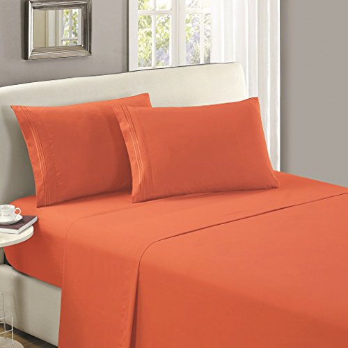 Book Cover Mellanni King Flat Sheet - Hotel Luxury 1800 Bedding Cooling Top Sheet - Softest Sheets - Wrinkle, Fade, Stain Resistant - 1 King Size Flat Sheet Only (King, Persimmon)