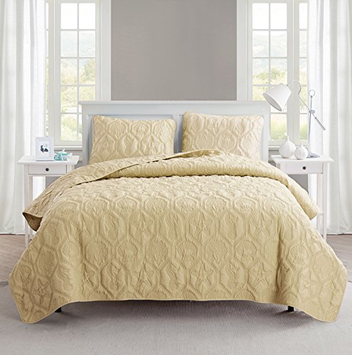 Book Cover VCNY Home | Shore Collection | Soft, Lightweight, Comfortable Quilt Bedspread, Durable and Wrinkle Free Microfiber 3 Piece Bedding Set, King, Tan