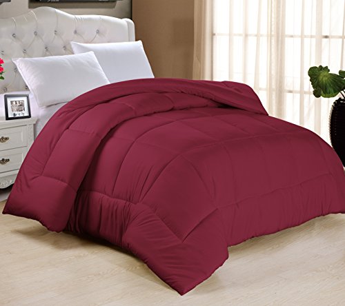 Swift Home All-Season Extra Soft Luxurious Classic Light-Warmth Goose Down-Alternative Comforter, Queen 90" x 90", Burgundy