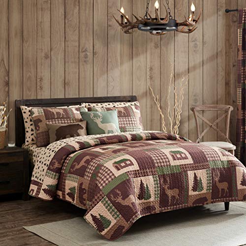 Book Cover Aubrie Home Accents Cozy Cabin 3-Piece Full/Queen Quilt Bedding Set with Pillow Sham Rustic Patchwork Plaid Deer Coverlet Bedspread, Brown Tan Green