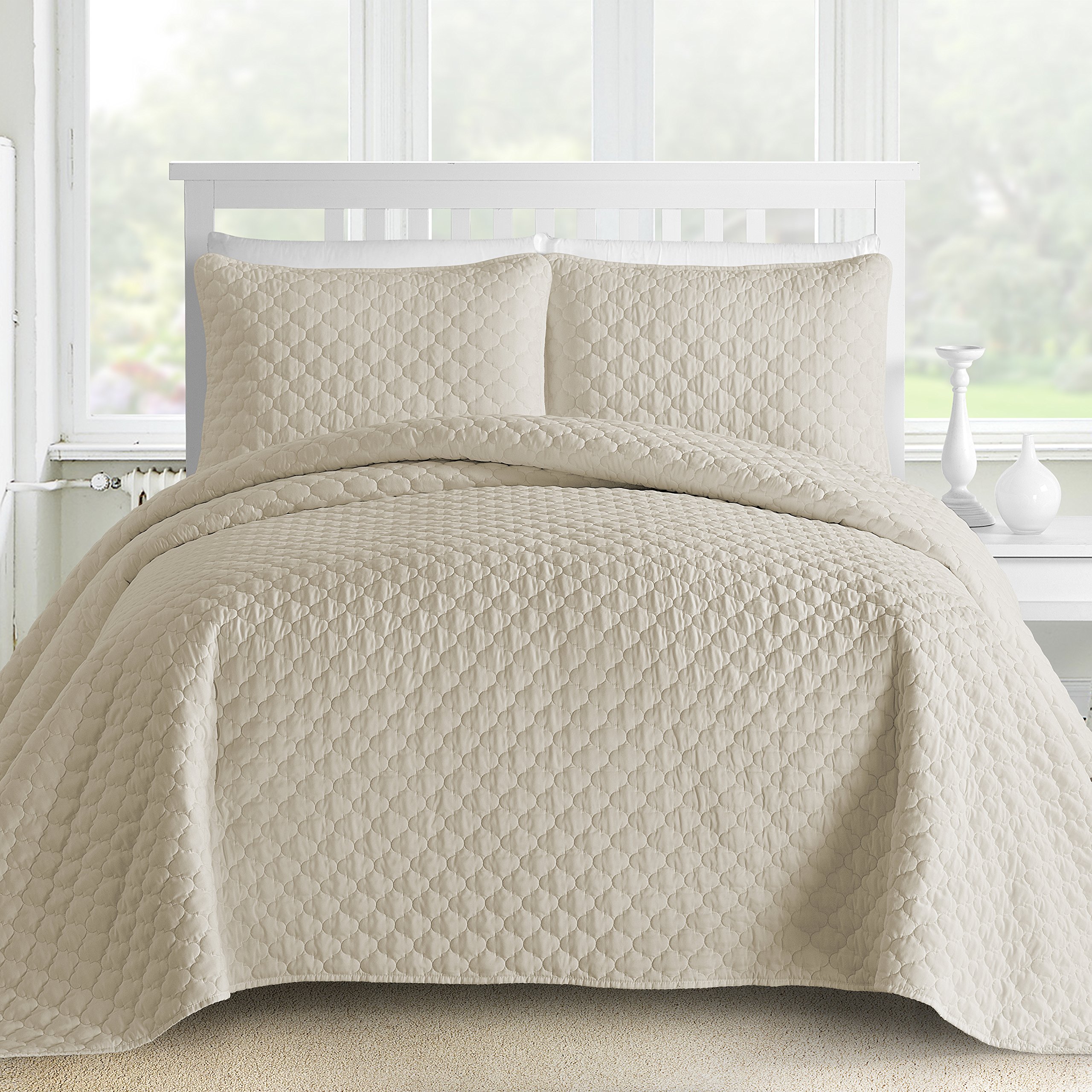 Book Cover Comfy Bedding Oversized and Prewashed Lantern Ogee Quilted Bedspread Coverlet Set, King/Cal King, Beige