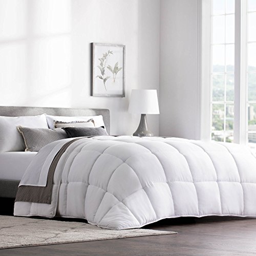 Book Cover WEEKENDER Hypoallergenic Quilted Down Alternative Hotel-Style Use Insert or Stand-Alone Comforter-for All Seasons-Corner Duvet Tabs, Twin, Classic White