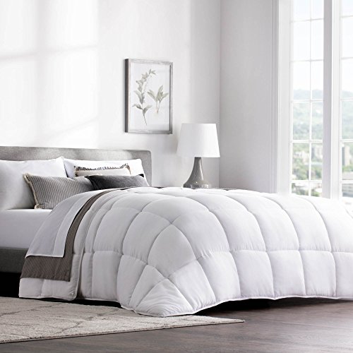 WEEKENDER Hypoallergenic Quilted Down Alternative Hotel-Style Use Insert or Stand-Alone Comforter-for All Seasons-Corner Duvet Tabs, Twin XL, Classic White