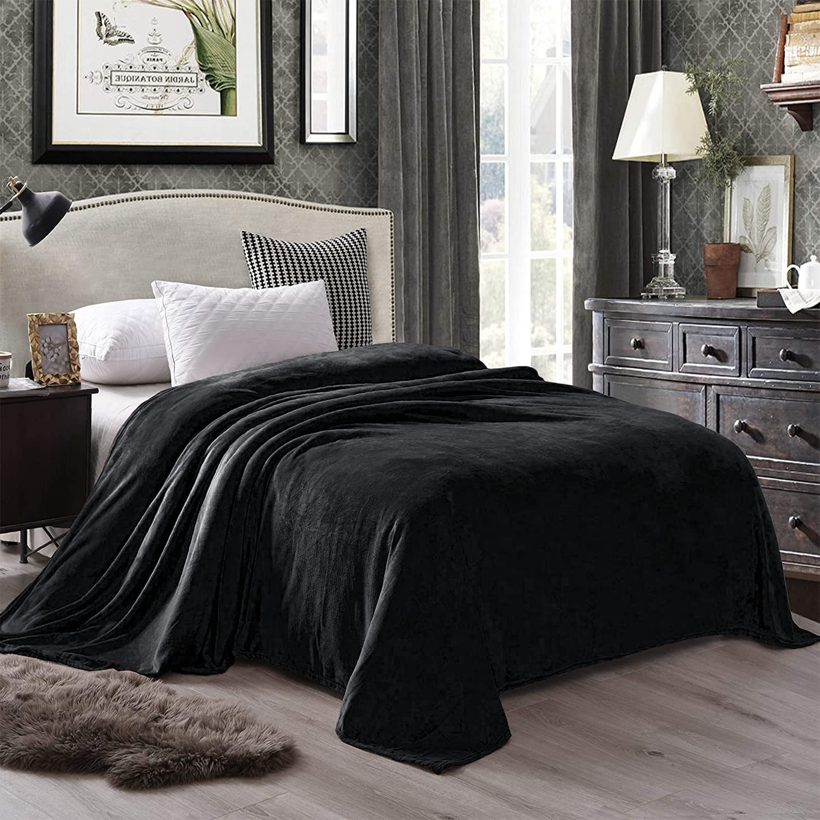 Book Cover Exclusivo Mezcla Queen Size Flannel Fleece Velvet Plush Bed Blanket as Bedspread, Coverlet, Bed Cover (90x90 inches, Black) Soft, Lightweight, Warm and Cozy 90X90 IN Black