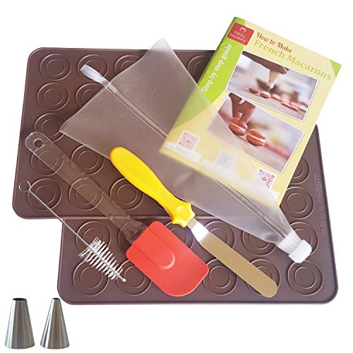 Book Cover Macaron Baking Kit | French Macaroon Making TAILORED FOR STARTERS - Set with 2 Silicone Mats, Piping Bag, Silicon Spatula, and Angled Icing Spatula | FREE STEP BY STEP GUIDE - Easy Learning