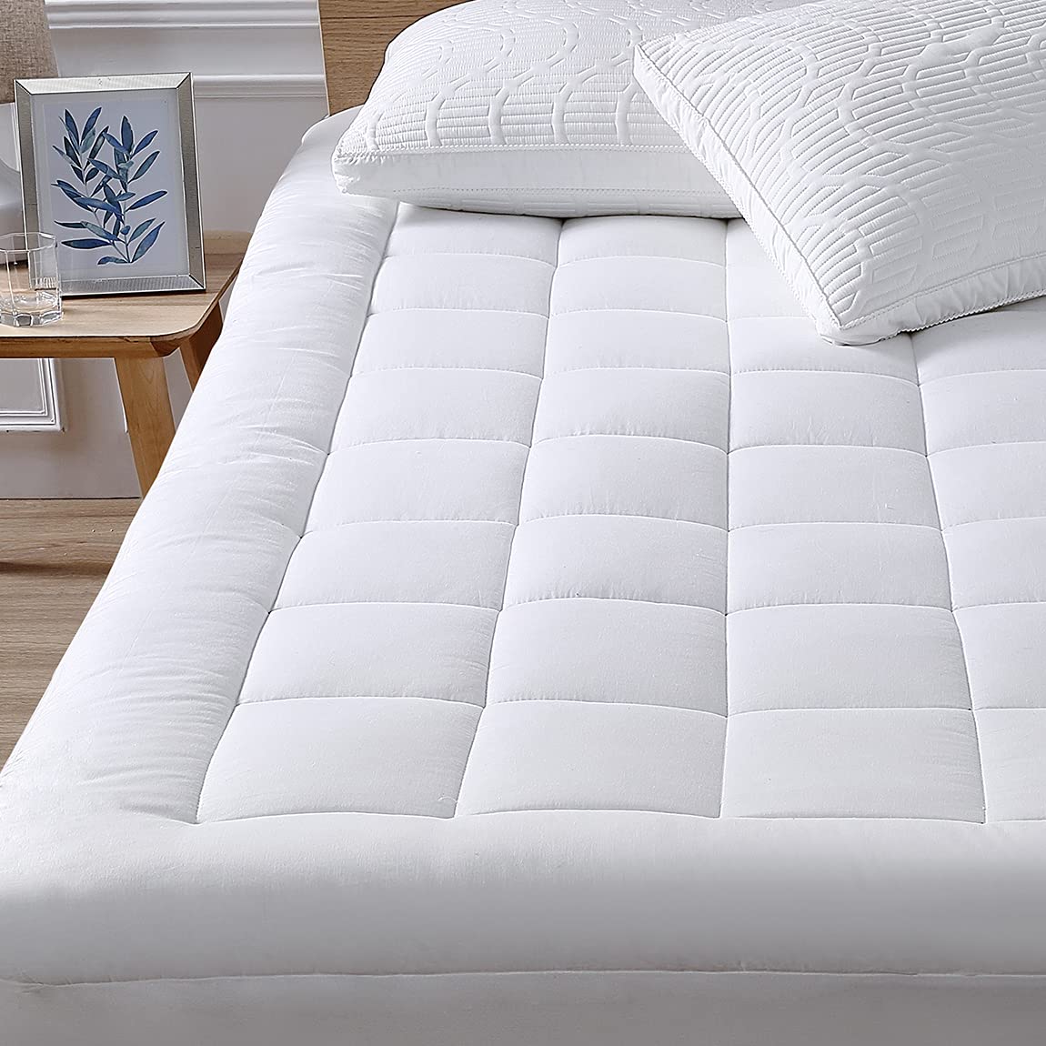 Book Cover Queen Mattress Pad Cover Cooling Mattress Topper Pillow Top with Down Alternative Fill (8-21” Fitted Deep Pocket Queen Size) Queen White
