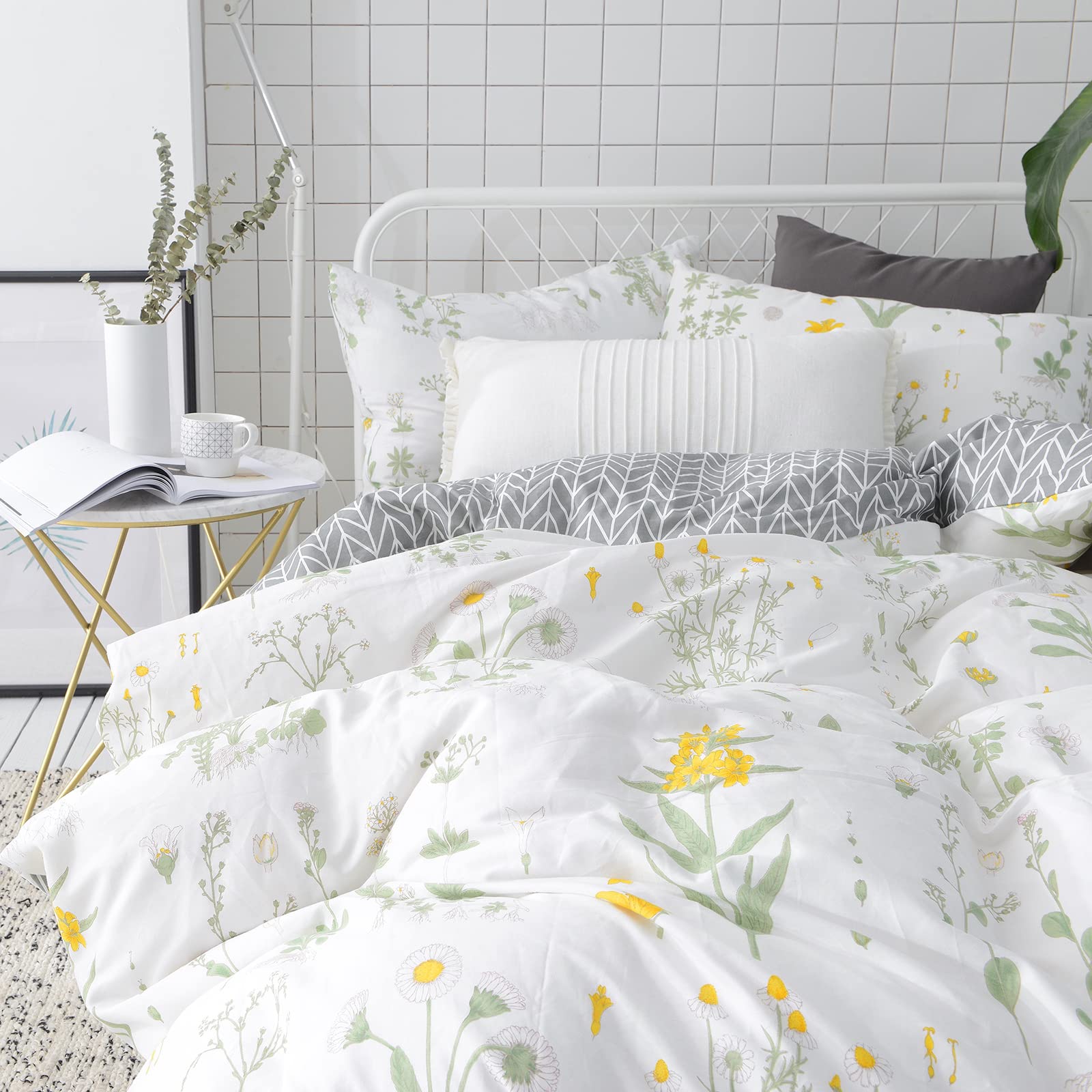 Book Cover VClife Twin Floral Duvet Cover Sets Cotton Yellow White Botanical Bedding Sets for Girl Woman -Reversible Arrow Printed Grey Bedding Collection - 3 pcs Vintage Garden Plant Style Quilt Cover Sets Twin