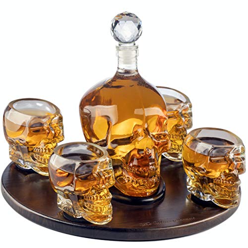 The Wine Savant Large Skull Face Decanter with 4 Skull Shot Glasses and Beautiful Wooden Base - By Use Skull Head Cup For A Whiskey, Scotch and Vodka Shot Glass, 25 Ounce Decanter 3 Ounces Shot Glass