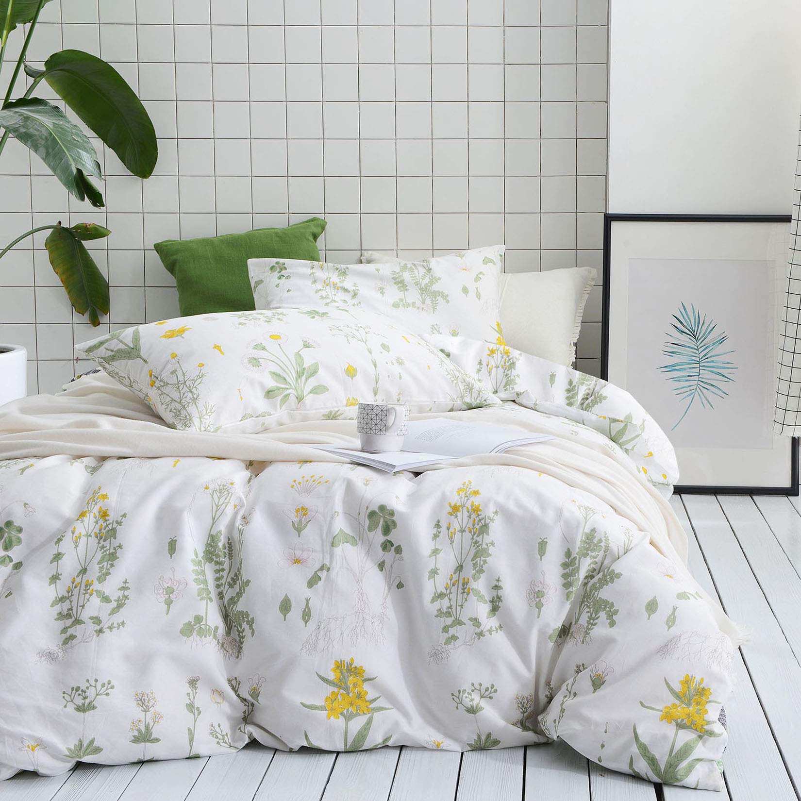 Book Cover Wake In Cloud - Botanical Duvet Cover Set, 100% Cotton Bedding, Yellow Flowers and Green Leaves Floral Garden Pattern Printed on White (3pcs, Twin Size)
