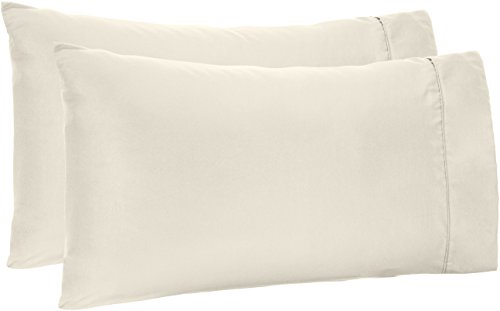 Book Cover Amazon Basics Lightweight Soft Easy Care Microfiber Pillowcases - 2-Pack, King, Cream