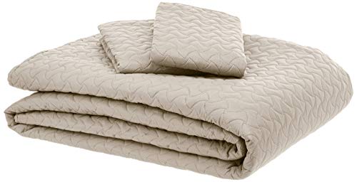 Book Cover AmazonBasics Oversized Quilt Coverlet Bed Set - King, Beige Wave