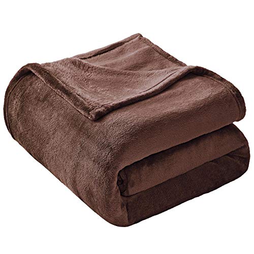 Book Cover VEEYOO Flannel Fleece Blanket King Size - Brown Throw Blankets for Bed Super Soft Plush Couch Blankets and Throws Fuzzy Lightweight Microfiber Blanket for Adults, Teens, Pets (108x90 Inch Bed Throws)