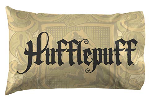Book Cover Jay Franco Harry Potter House of Hufflepuff Super Soft Double-Sided 1 Pack Pillowcase, Gold