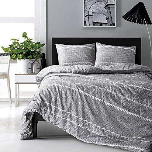 Book Cover HYPREST Bohemian Queen Duvet Cover Set Lightweight Soft Grey Triangle 3PC Comforter Cover Set Hotel Quality Bedding Set
