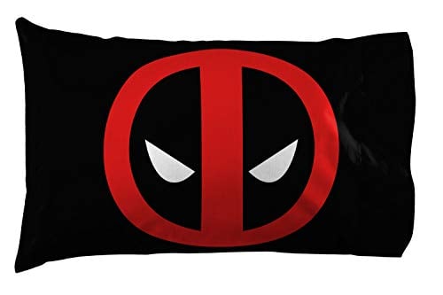 Book Cover Jay Franco Marvel Deadpool Twist 1 Pack Pillowcase - Double-Sided Kids Super Soft Bedding (Official Marvel Product)
