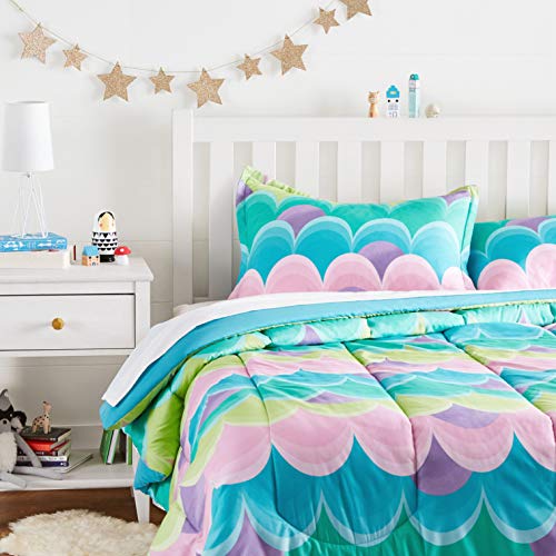 Amazon Basics Kid's Comforter Set - Soft, Easy-Wash Microfiber - Full/Queen, Blue Scallop