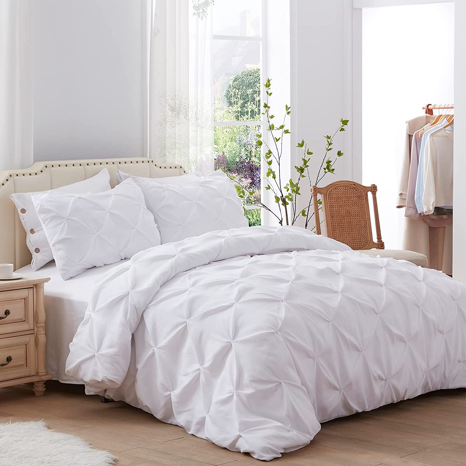 Kotton Culture 600 Thread Count Pinch Pleated Duvet Cover - 100% Egyptian Cotton Comforter Cover with Zipper Closure & Corner Ties | Plush Pintuck Bedding (Oversized King, White) 1 Pc Oversized King Pinch Pleated Duvet Cover Sets White