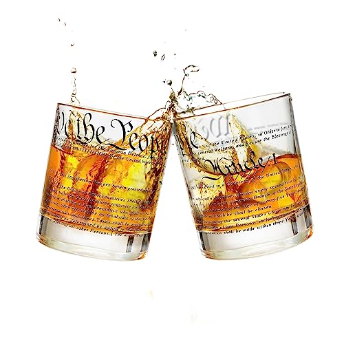 Greenline Goods Whiskey Glasses – United States Constitution We The People (Set of 2) - 10 oz Tumblers - American US Patriotic Gift Set - Old Fashioned Cocktail Glasses