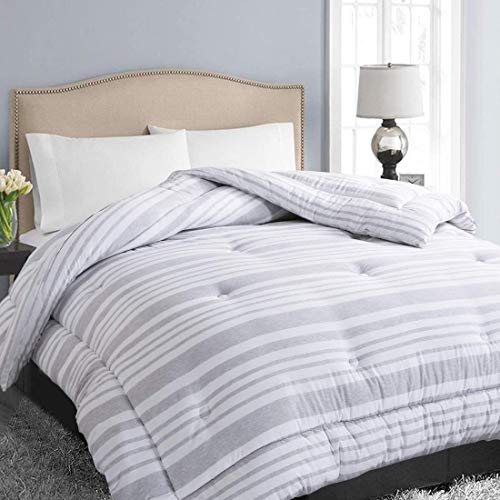 Book Cover EASELAND All Season King Size Soft Quilted Down Alternative Comforter Reversible Duvet Insert with Corner Tabs,Winter Summer Warm Fluffy,Grey White,90x102 inches