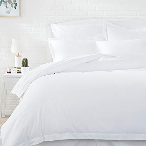 Book Cover AmazonBasics Microfiber Duvet Cover and Pillow Sham Set - Full or Queen, Bright White (Renewed)