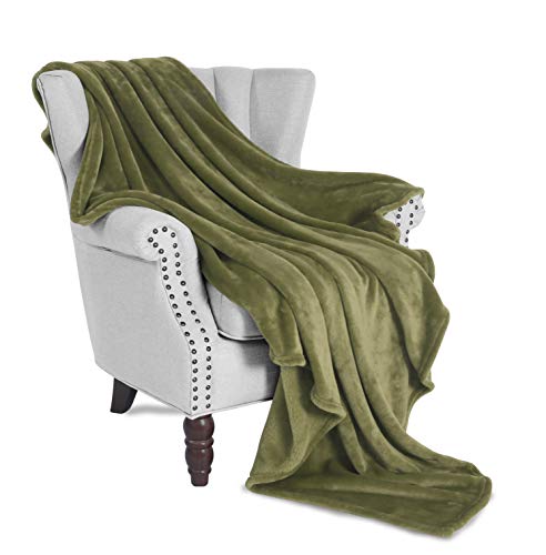 Exclusivo Mezcla Large Flannel Fleece Plush Soft Throw Blanket â€“ 50" x 70" (Olive Green)