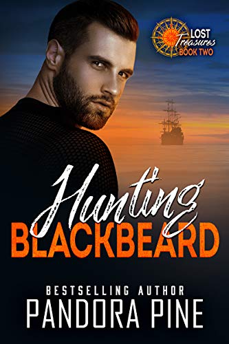 Book Cover Hunting Blackbeard (Lost Treasures Book 2)